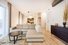 Skyline Living - Penthouse with Terrace and Parking